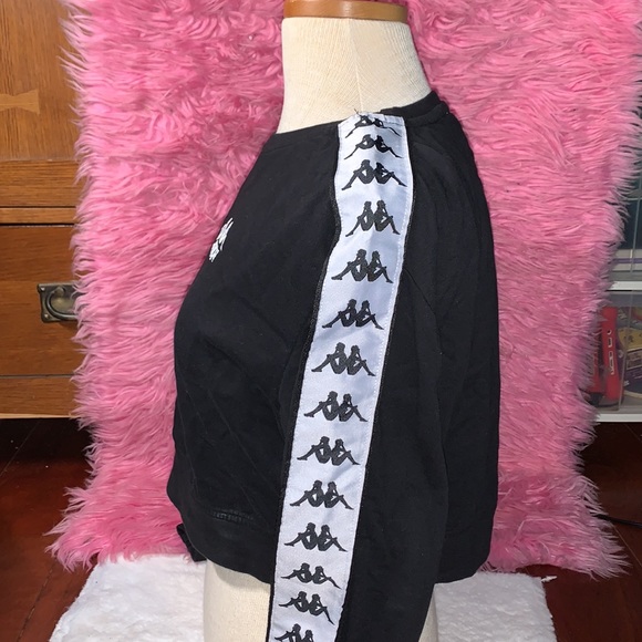 OTO 👀 KAPPA black cropped long sleeve. - Picture 4 of 5